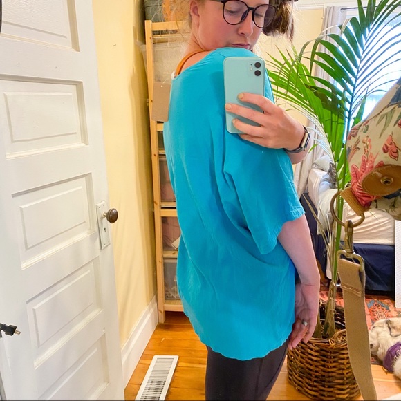 Deva • ocean blue vintage boxy crepe top - Picture 8 of 9